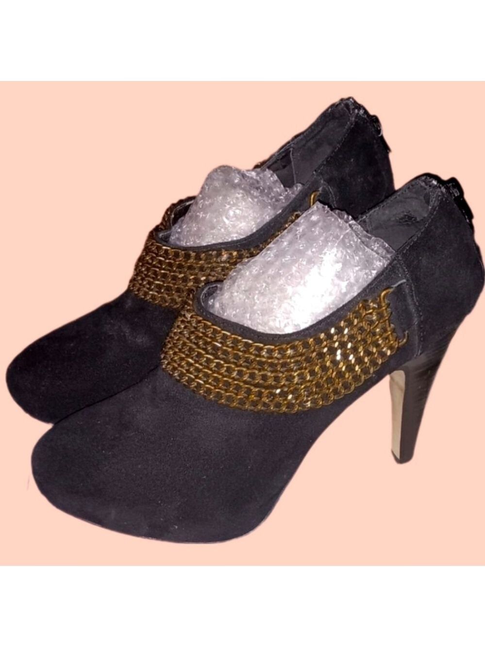 Steve Madden Black Suede Ankle Booties Gold Chain Detail Size 9.5